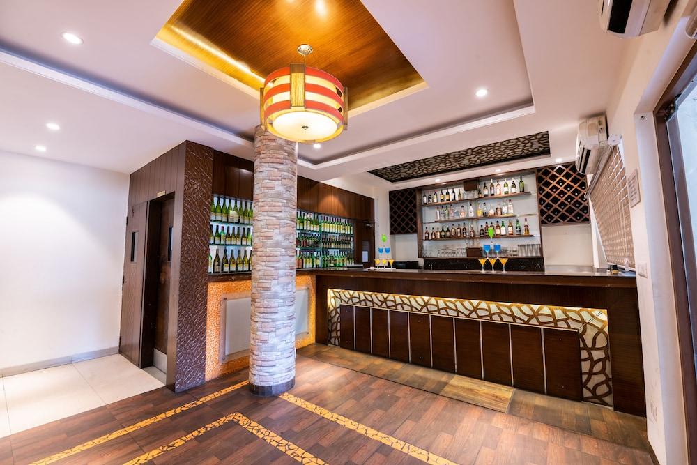 Treebo Trend Surya Nashik Hotel Eksteriør billede
