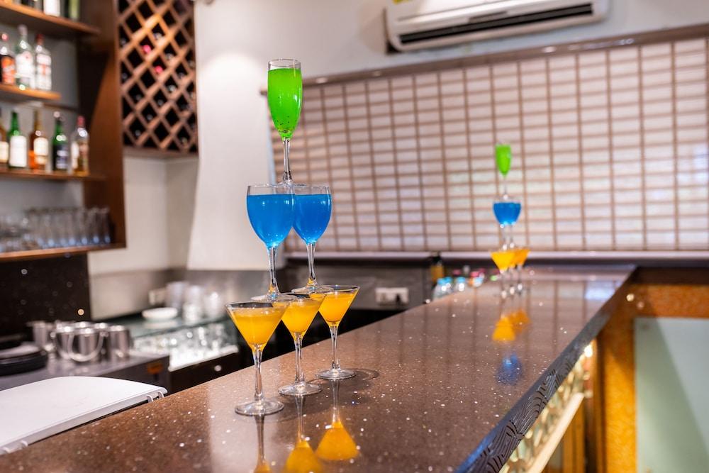Treebo Trend Surya Nashik Hotel Eksteriør billede