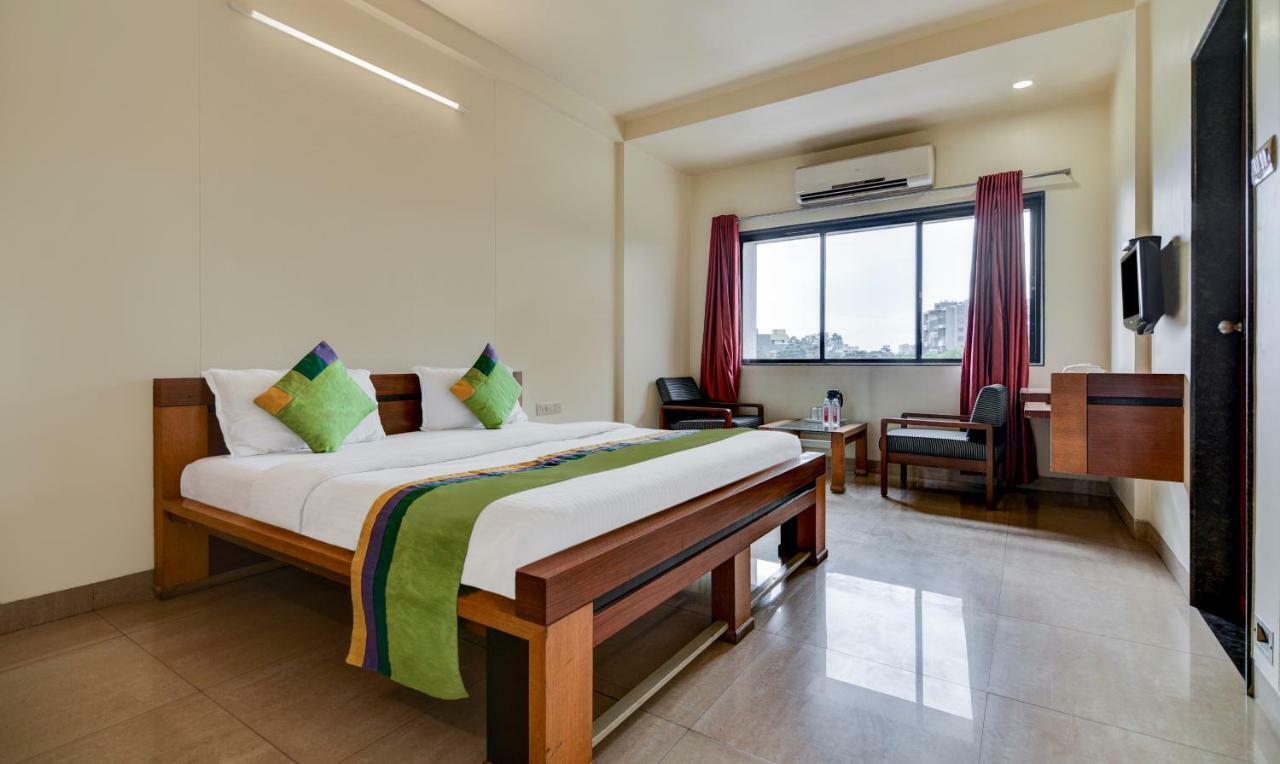 Treebo Trend Surya Nashik Hotel Eksteriør billede