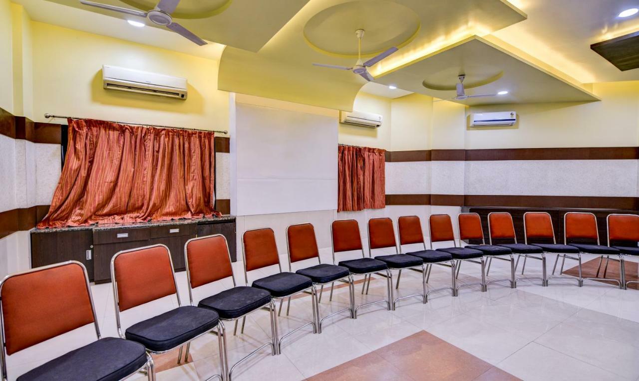 Treebo Trend Surya Nashik Hotel Eksteriør billede