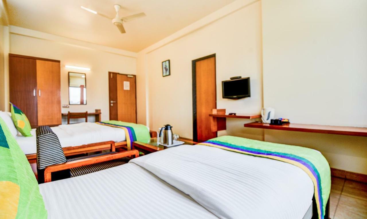 Treebo Trend Surya Nashik Hotel Eksteriør billede